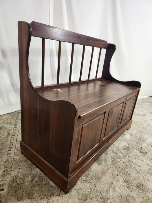 Vintage toy chest bench GENTLY USED