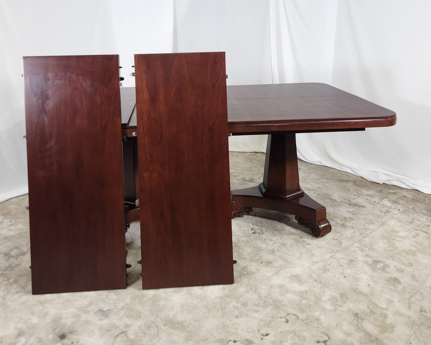 Bernhardt Martha Stewart "Ravenscleft" Dining Table GENTLY USED