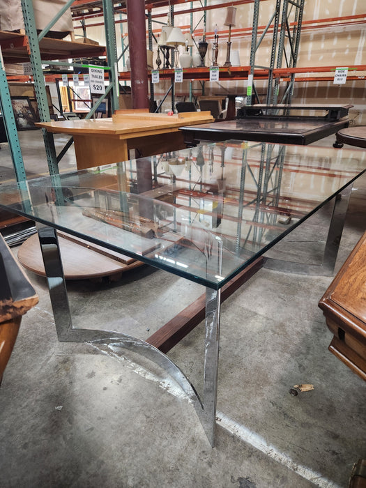 Dining Table 03 GENTLY USED