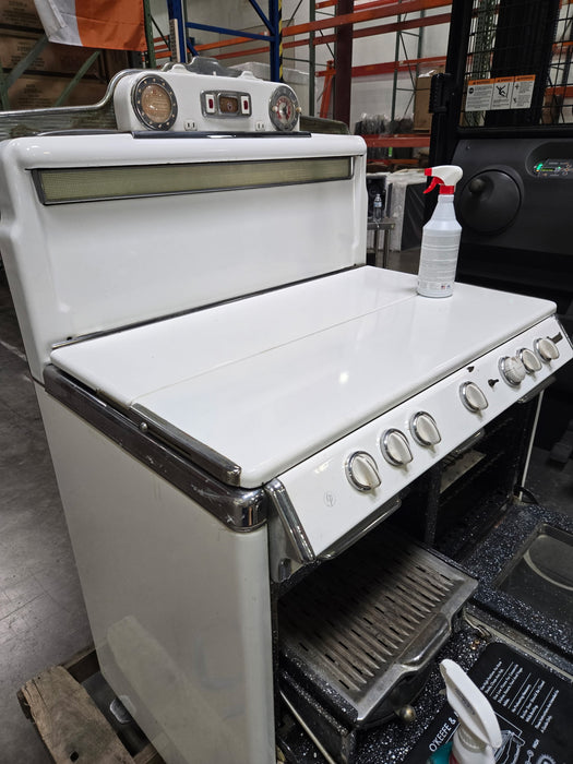 1950s O'Keefe and Merritt "Augustina" Stove